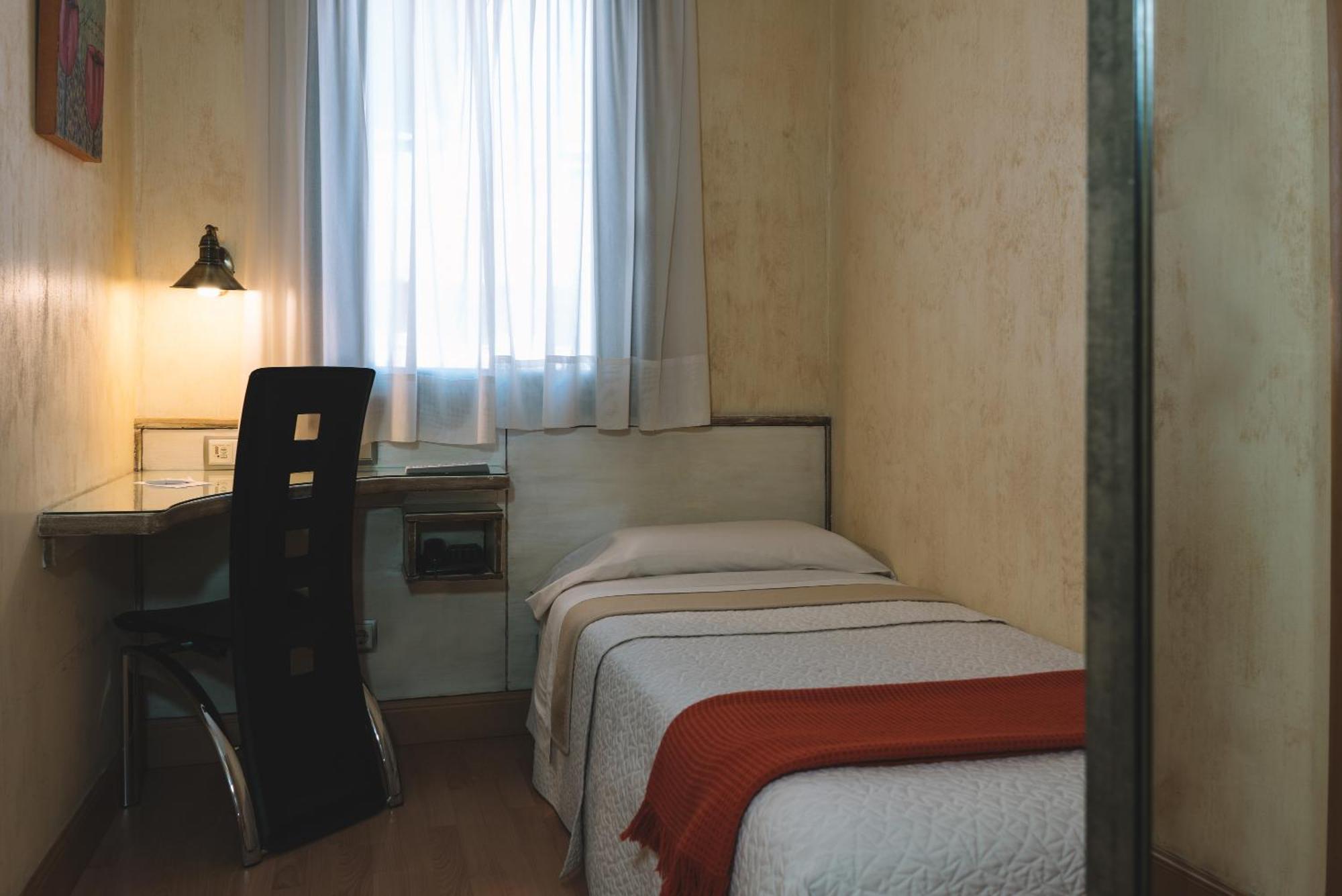 Single Room,1207800916:JPEG
